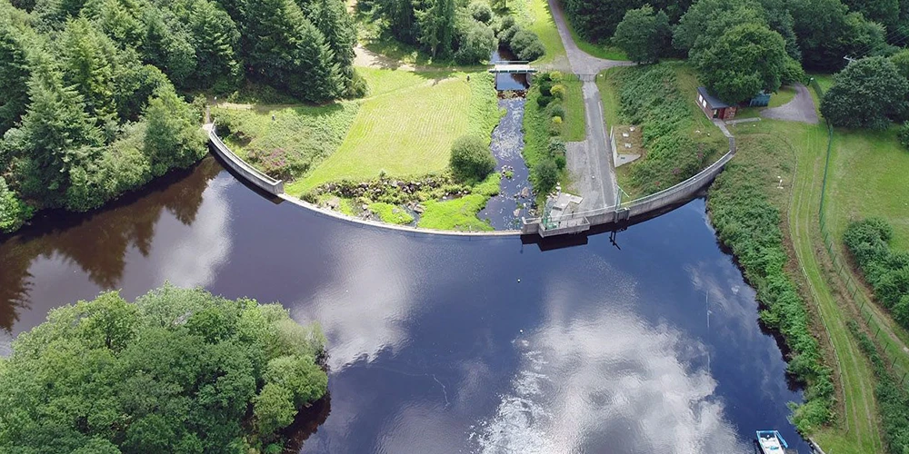 barrage de Kerne Uhel vue aerienne - SMKU